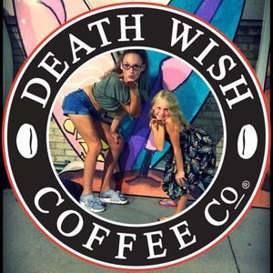 Meet your Posher, Tia